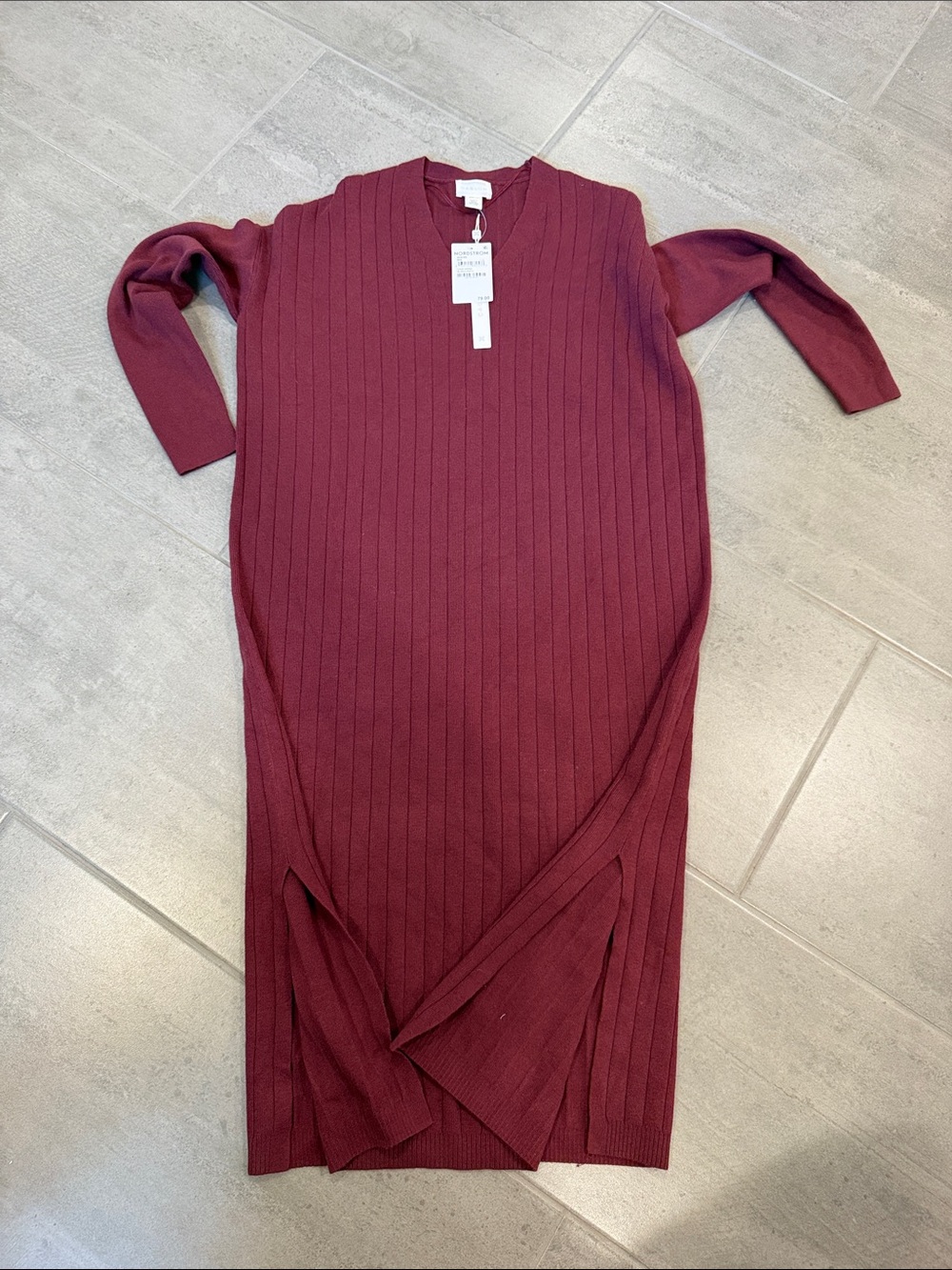 Caslon Ribbed V-Neck Long Sleeve Midi Dress in Burgundy
